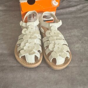 Girls jumping beans sandals